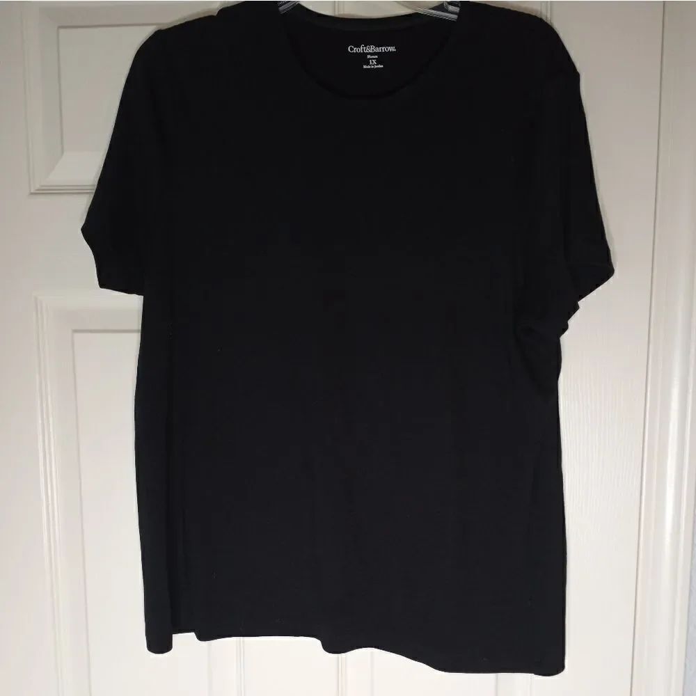Croft Barrow Women’s 1X Blouse Classic Tee Short Sleeves Black 100% Cotton Soft.